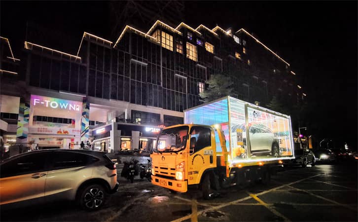 “WEI”來之旅 | 禧月薈月子中心夜光車巡游驚艷鵬城10