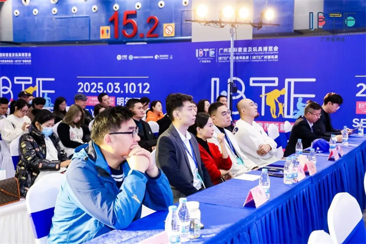 2024年IBTE廣州童博會——禧月薈簽署戰(zhàn)略合作協(xié)議，譜寫行業(yè)發(fā)展新篇章！2.jpg